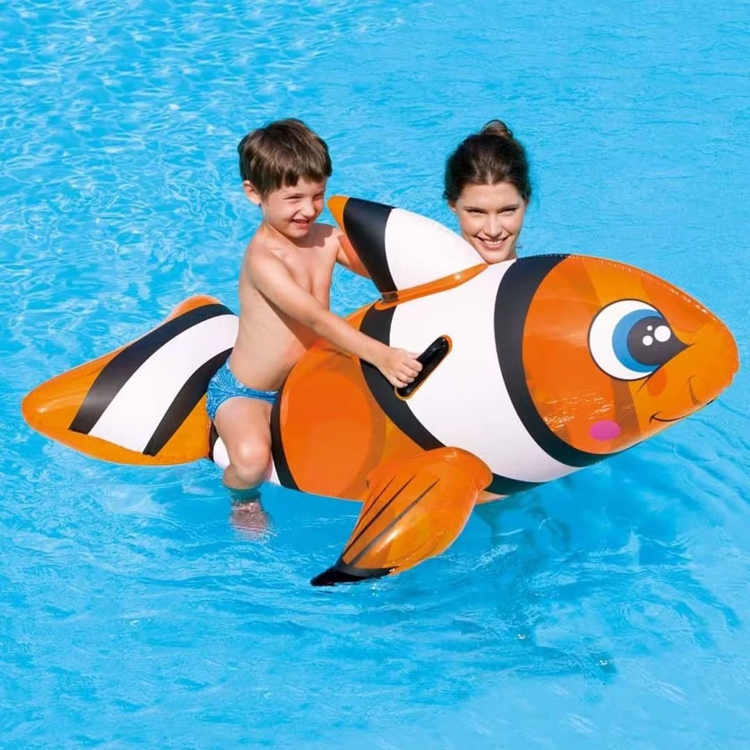 Clownfish Ride-On Pool 1